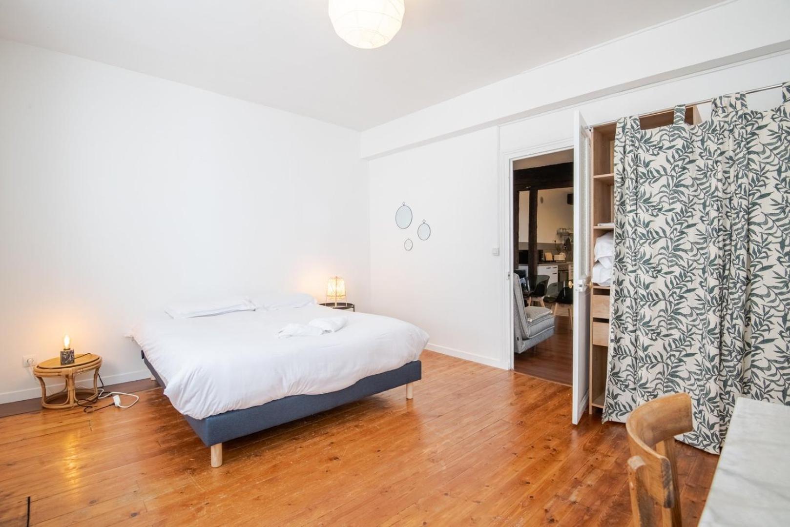 טור Follow The Arrow - Nice Flat In The City Center מראה חיצוני תמונה