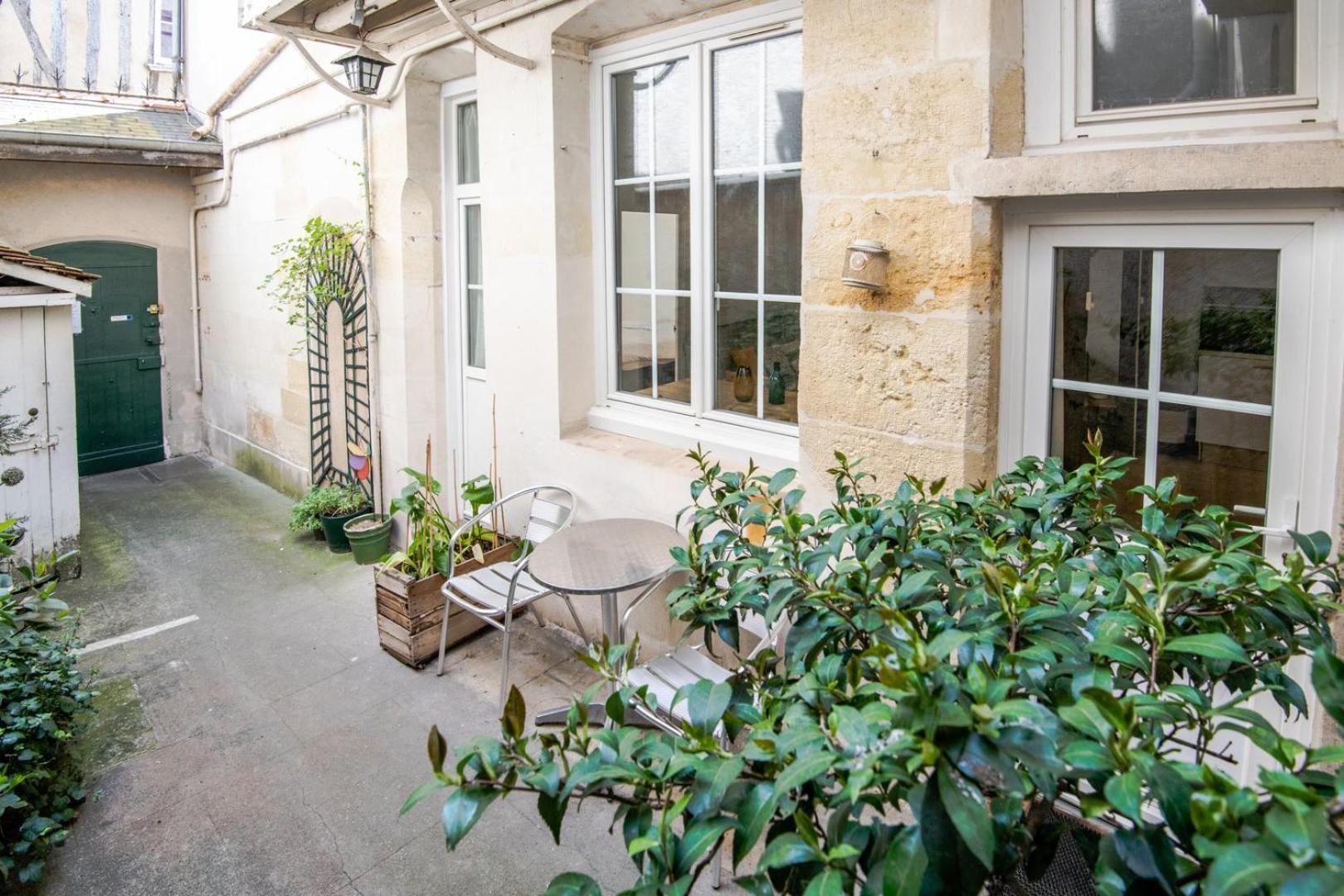 טור Follow The Arrow - Nice Flat In The City Center מראה חיצוני תמונה