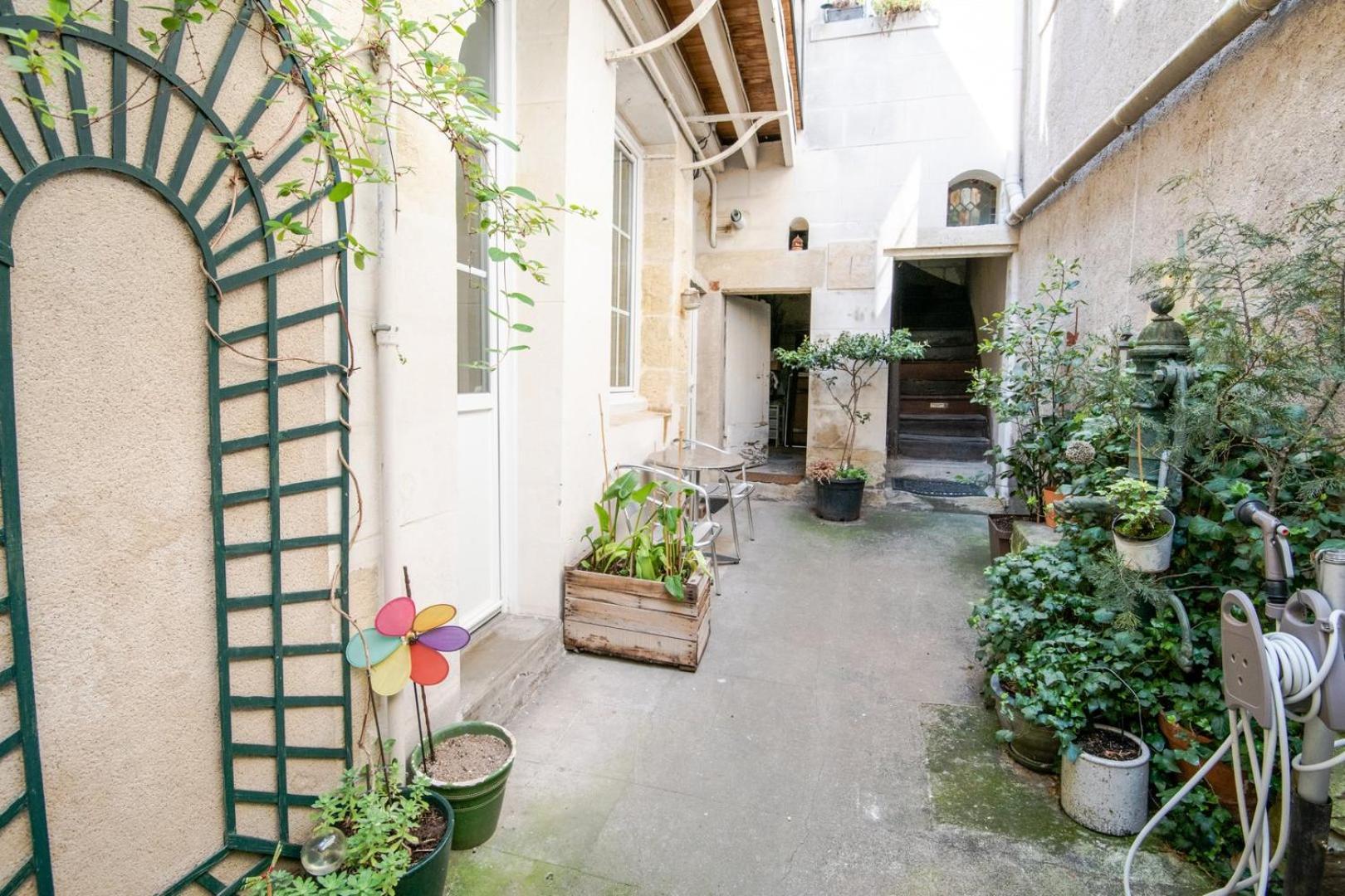 טור Follow The Arrow - Nice Flat In The City Center מראה חיצוני תמונה
